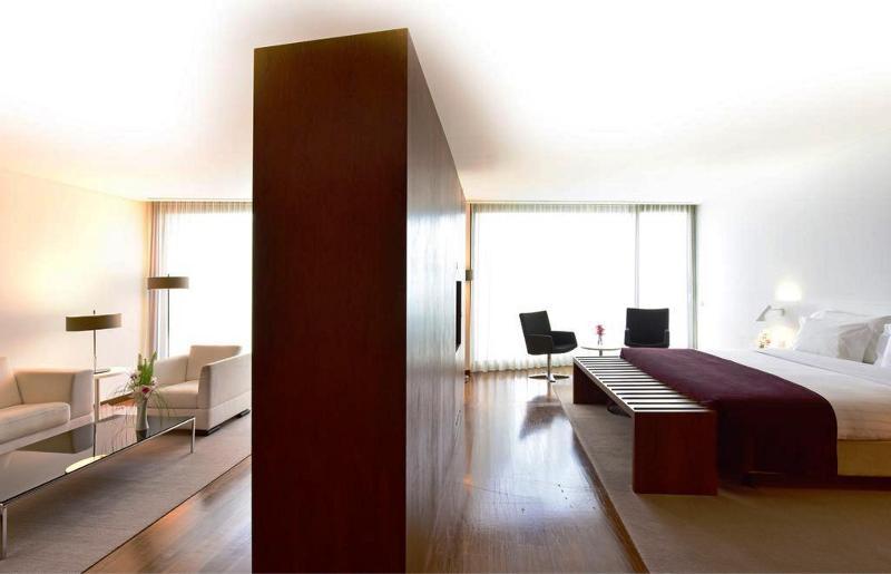 Pousada Palacio De Estoi - Small Luxury Hotels Of The World Luaran gambar A room at the hotel